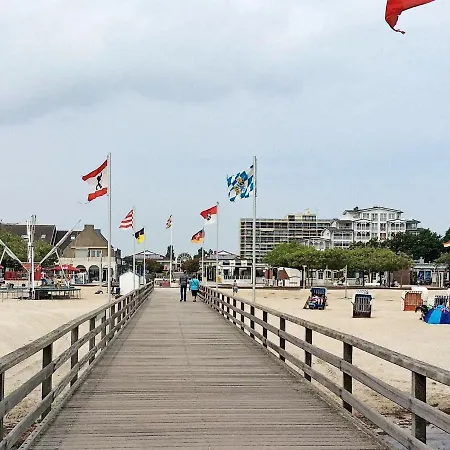Dom wakacyjny 5 Star Holiday In *